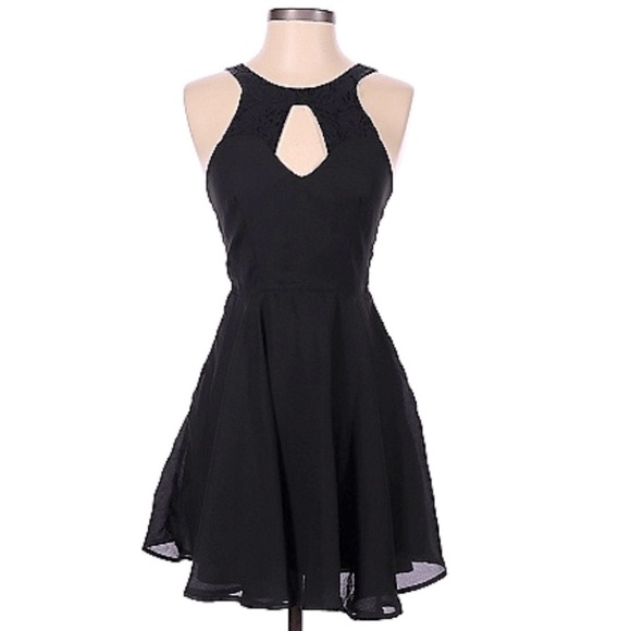 L’atiste by Amy Lace Back Dress | SIZE S - Picture 2 of 5